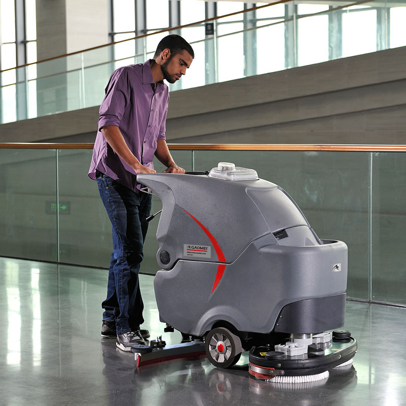 双刷洗地机的三大优点