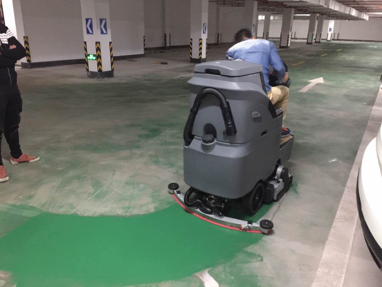 使用洗地机的好处