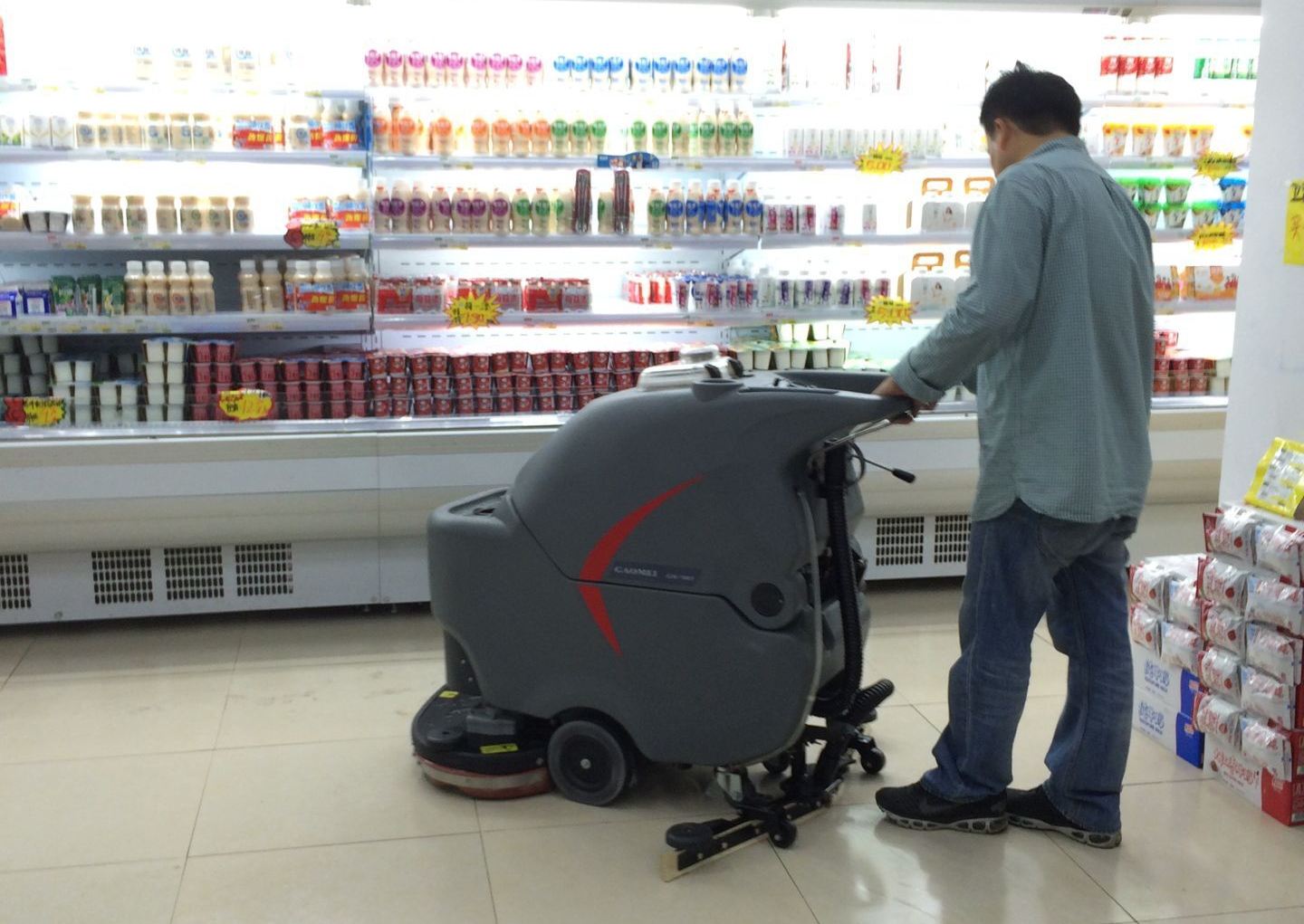 保洁公司使用洗地机好吗？